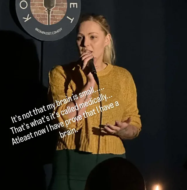 Alberte Loehr - comedian