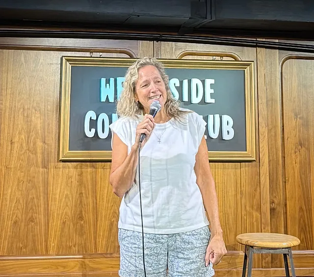 Bea Wray - comedian