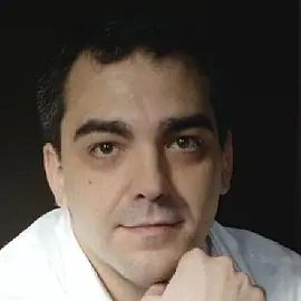 Carlos B. Oliva