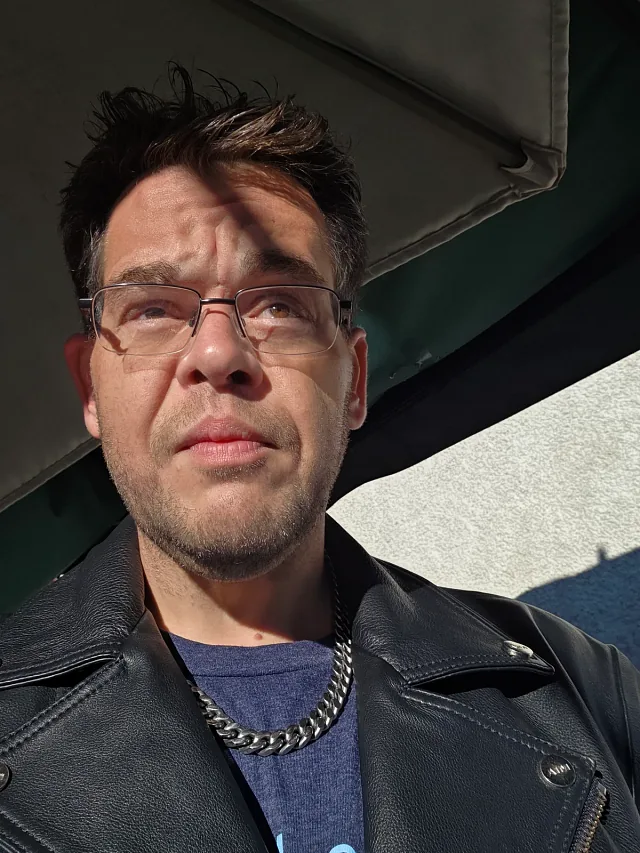 Clark Wareham - comedian