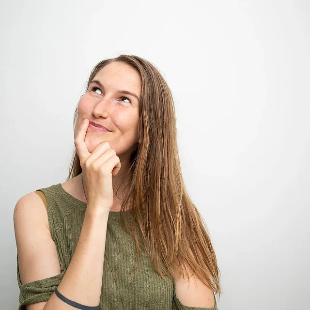 Julie - comedian