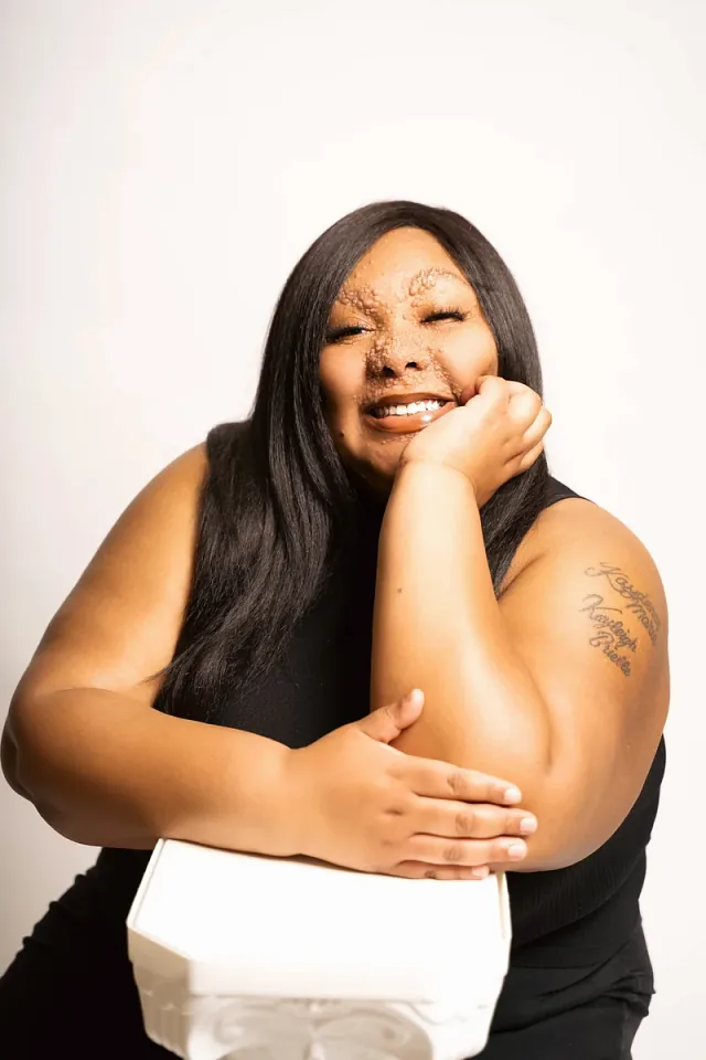 Kayla Olds - comedian