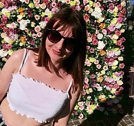 Laura D - comedian