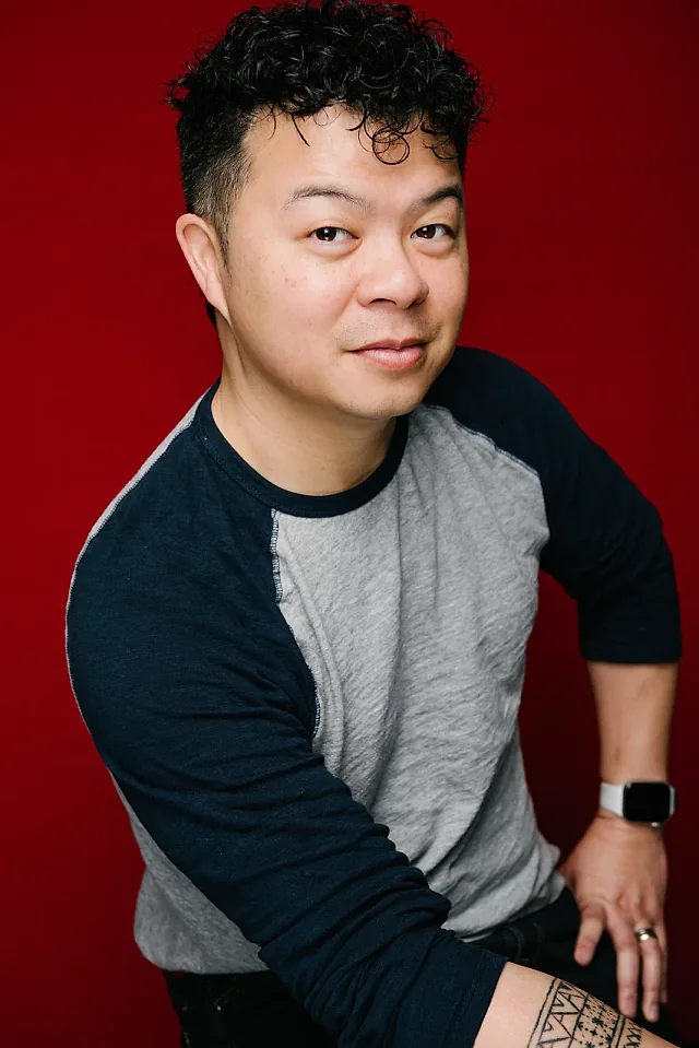 Loy Lee - comedian