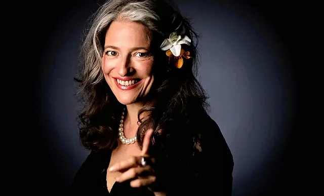 Marigold Lately - comedian