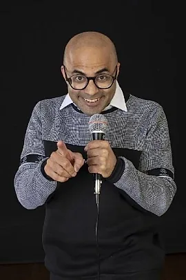 Nee Ridge - comedian