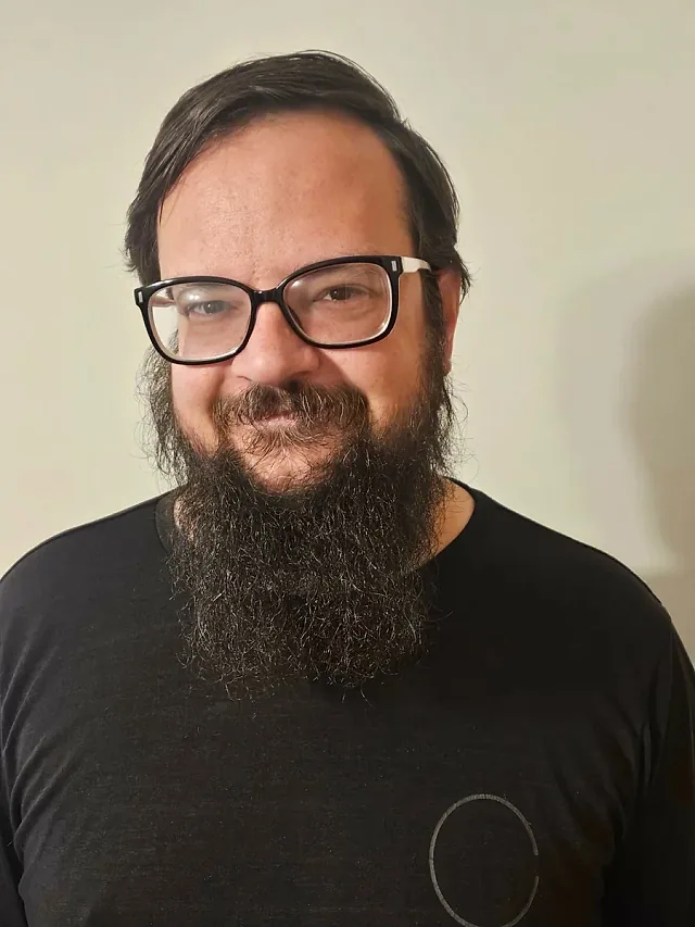 Josh Edwards - comedian