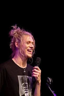 Oli Willett - comedian