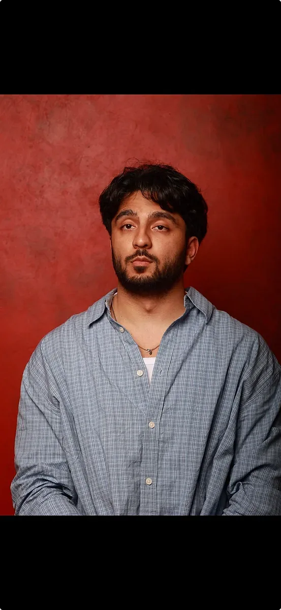 Paras - comedian
