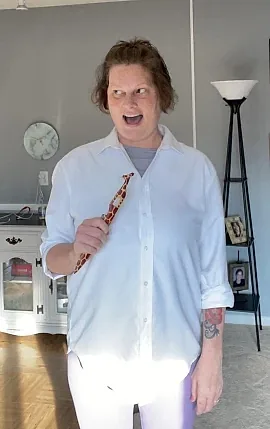 Sarah Buntain - comedian