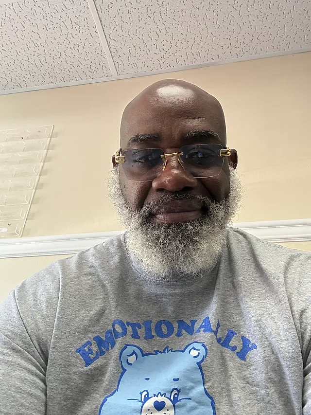 Louis Thomas - comedian