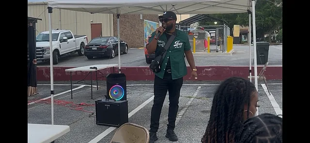 Tray Evans - comedian
