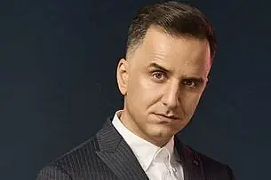 CHRIS TALL