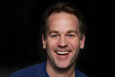 Netflix Is A Joke Presents: MIKE BIRBIGLIA WORKING IT OUT WITH FRIENDS