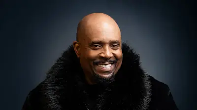 Arnez J