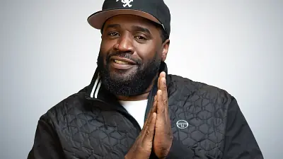 Corey Holcomb (18+)
