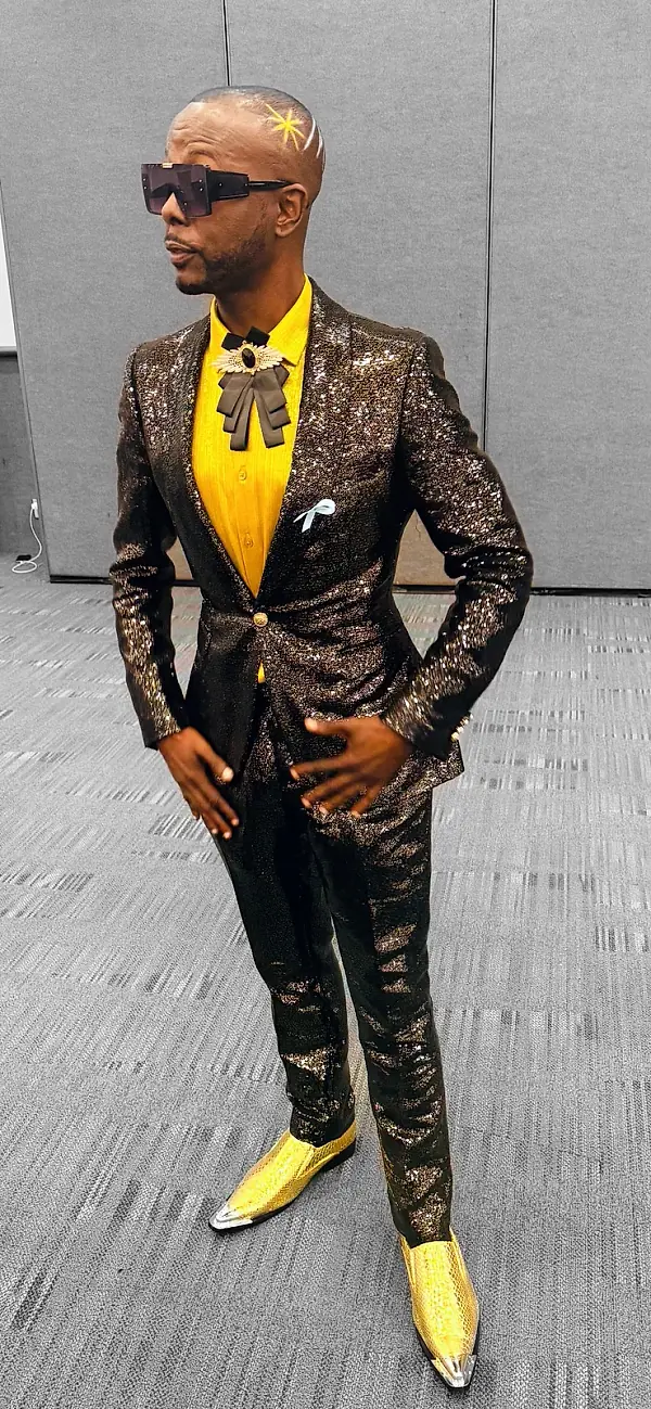 COMEDIAN JAMES DEVON photo