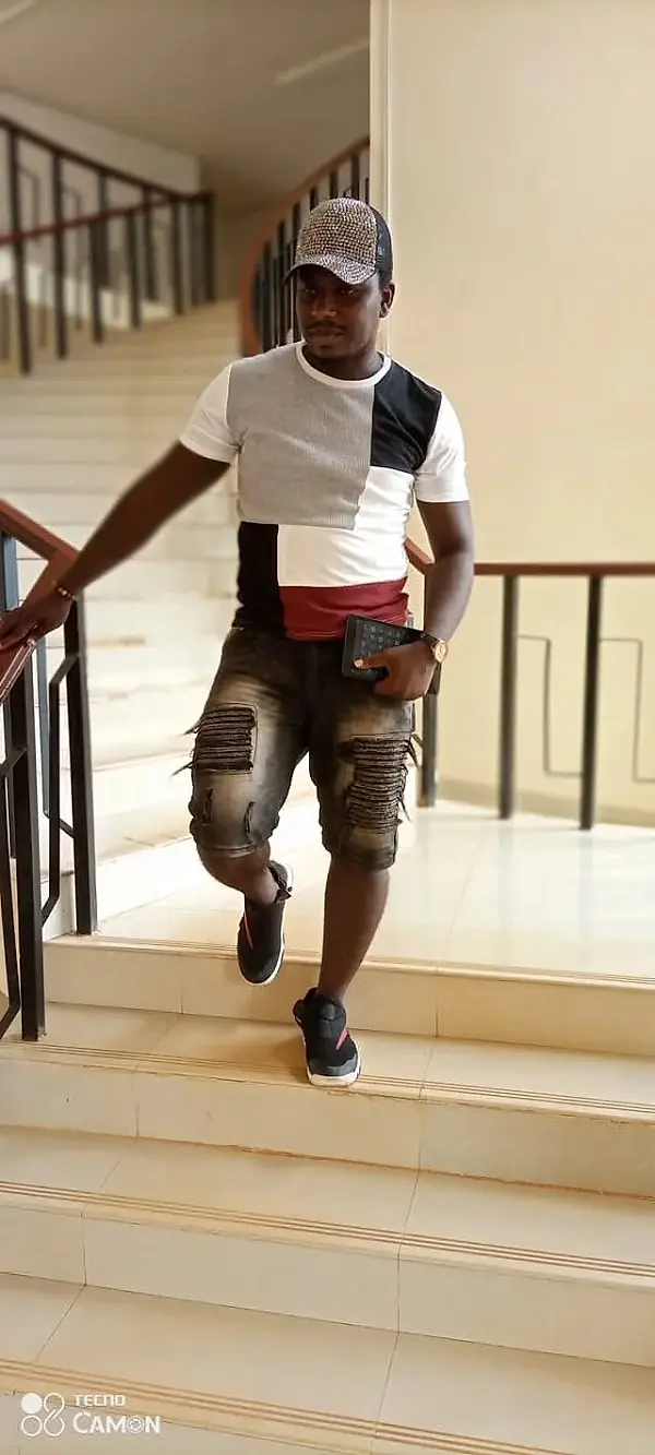 Mohammed Kiazolu photo