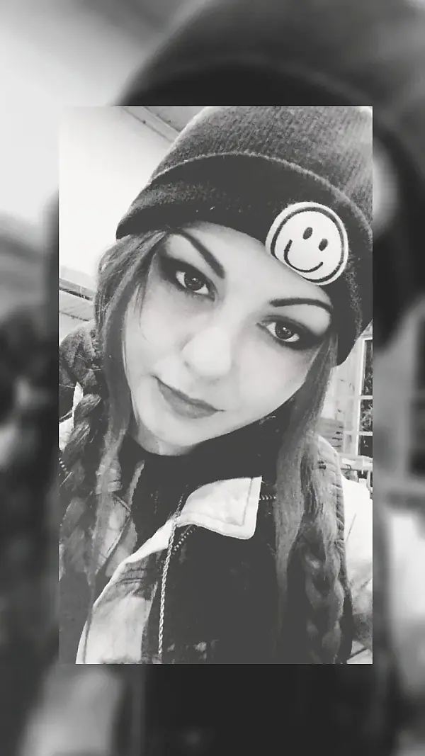 Megs Taylor photo
