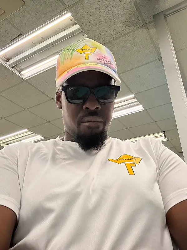 Dezdadondollarz photo