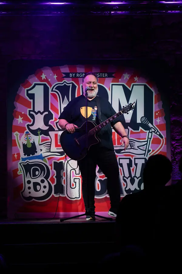 Mitch Benn photo