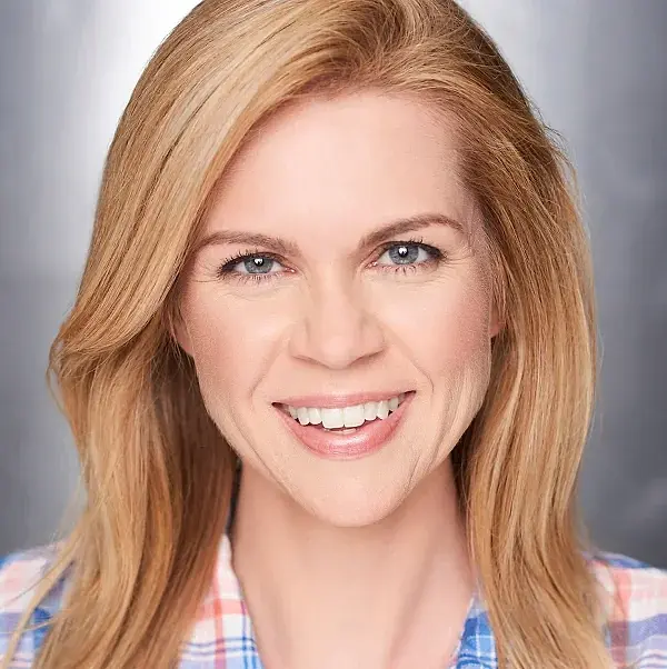 Tara Jean O'Brien photo