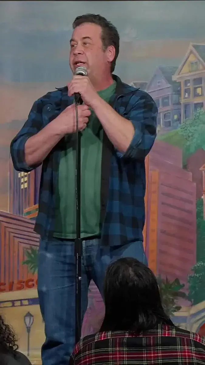 Left Handed #lefthandedproblems #LeftHanded#Struggle #Microphone #Righthanded #Stage
