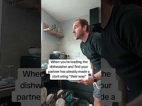 Dishwasher stacking battle... 🤷🫧🍴🥄🤦