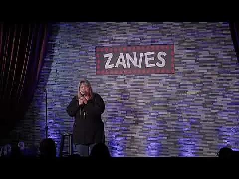 Lindsay Porter at Zanies November 2022