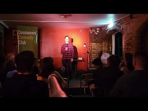 Si Deaves at Commoner's Comedy, Cambridge