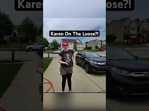 Karen On The Loose! #karen #funny #podwork #trendingshorts #police #demik #stitch #share #duet