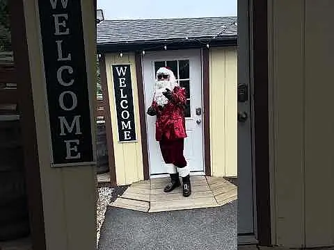 #adultsanta #standupcomedy #hohoho #funnysanta #showtime #comedy