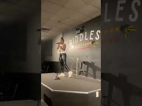 Riddles Love, Sex & comedy 