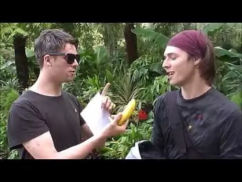 Random Questions, People and Microphones #04