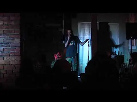 10 minute set with jokes removed.