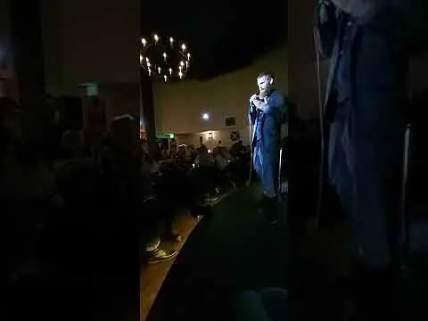 Here is a 7 minute clip of standup comedy! 