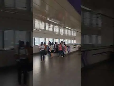 Manila changing from LRT1 to Lrt2